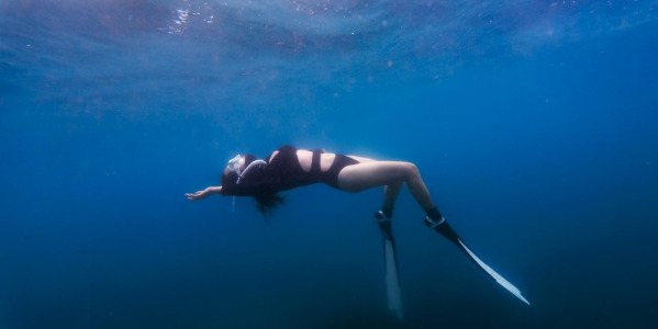 Dlaczego warto pływać? Zdrowie, sylwetka i odprężenie