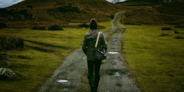 Spacer a spalanie kalorii – ile naprawdę daje codzienny ruch