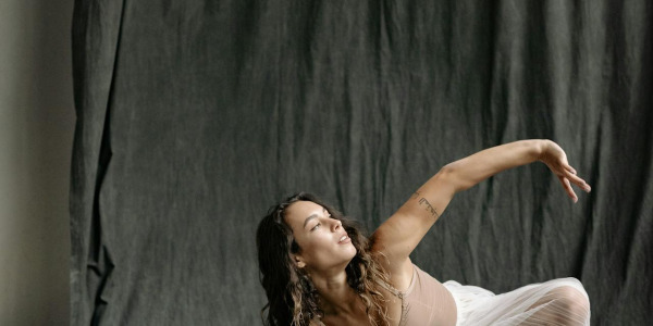 Akrobatyka artystyczna – sztuka ciała i równowagi