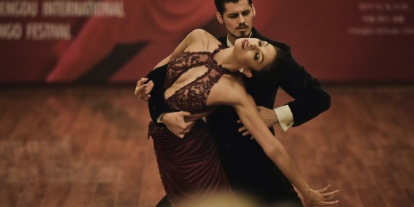 Tańce latynoamerykańskie – rodzaje, historia, ciekawostki