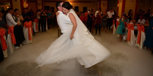 Taniec weselny - które z nich nigdy nie wychodzą z mody?